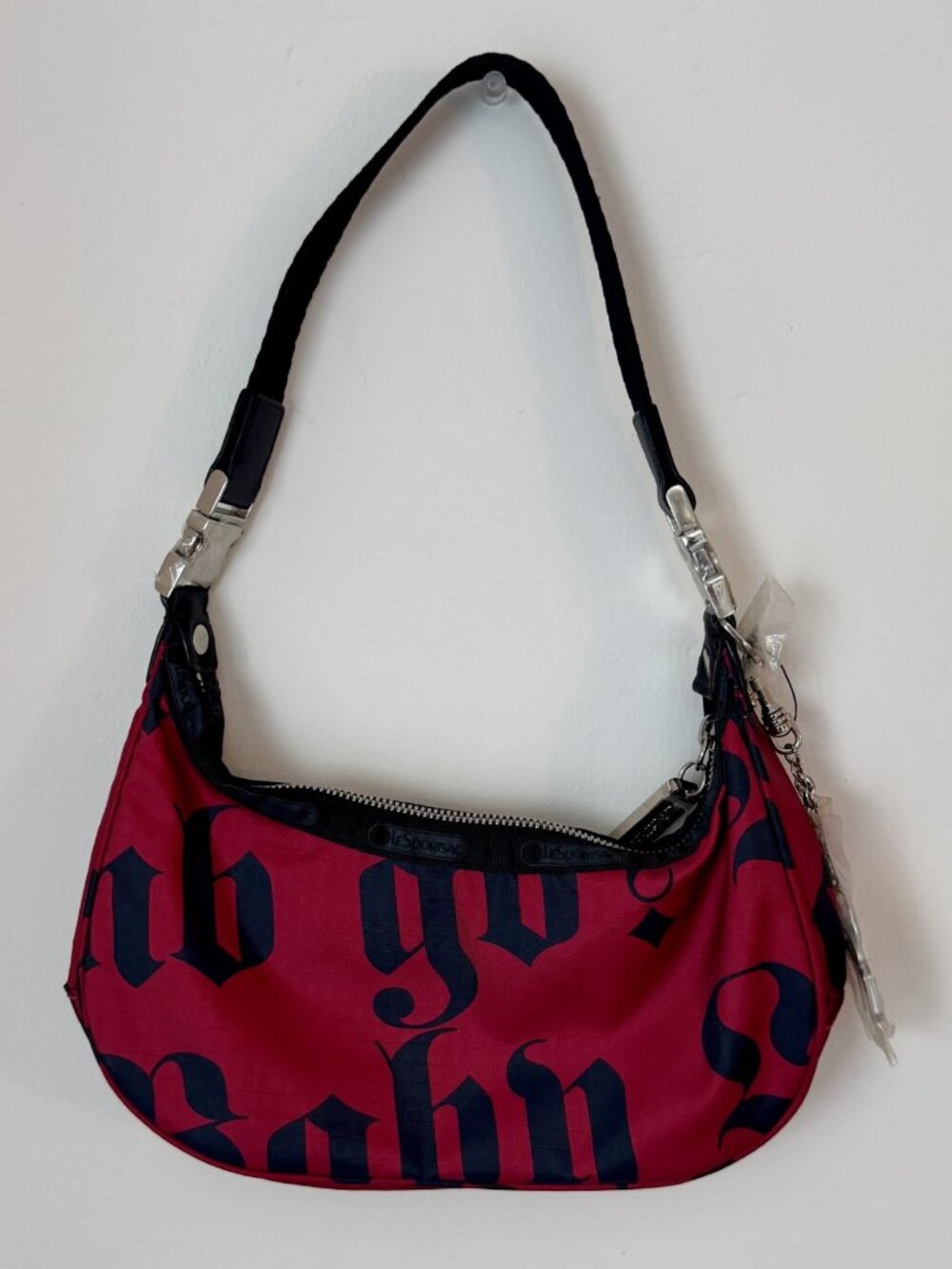L.A.M.B. LeSportsac Classic Red Shoulder Purse – NEW with plastic on hardware! - Picture 2 of 4